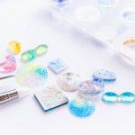 アクリルキーホルダーを作る！基本の材料と手順を紹介
